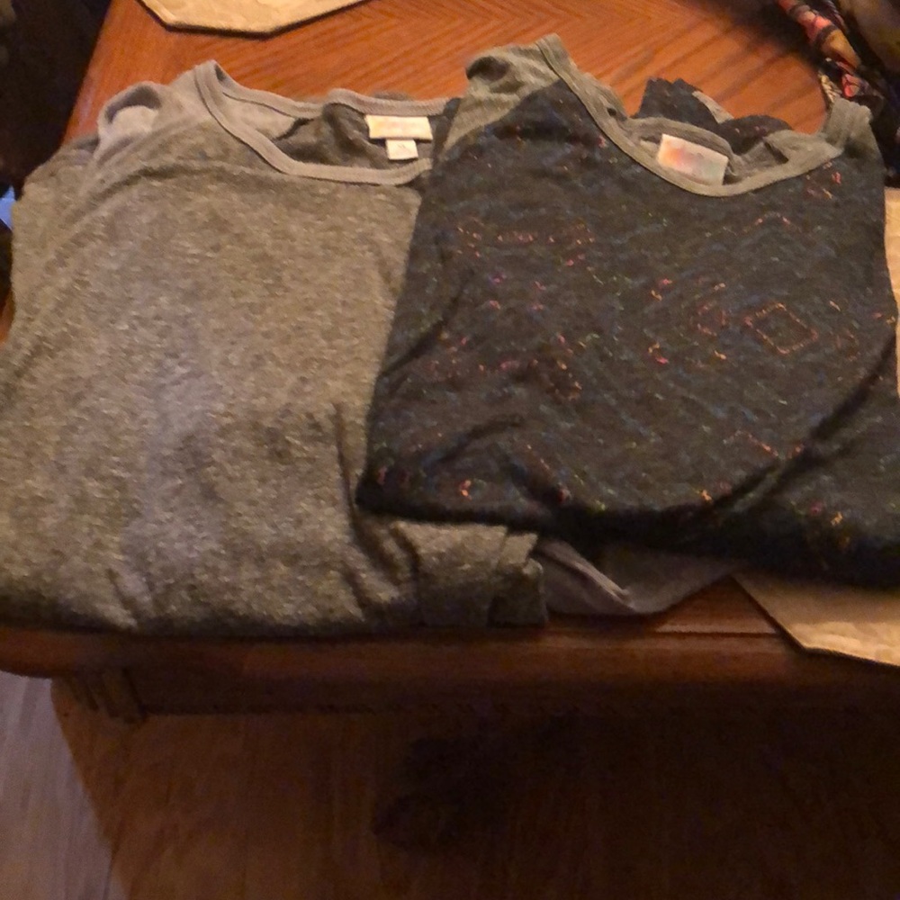 LuLaroe Randy top